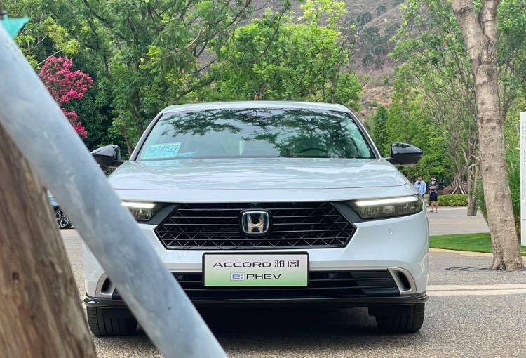 試駕|全新雅閣e:PHEV的變化與堅守