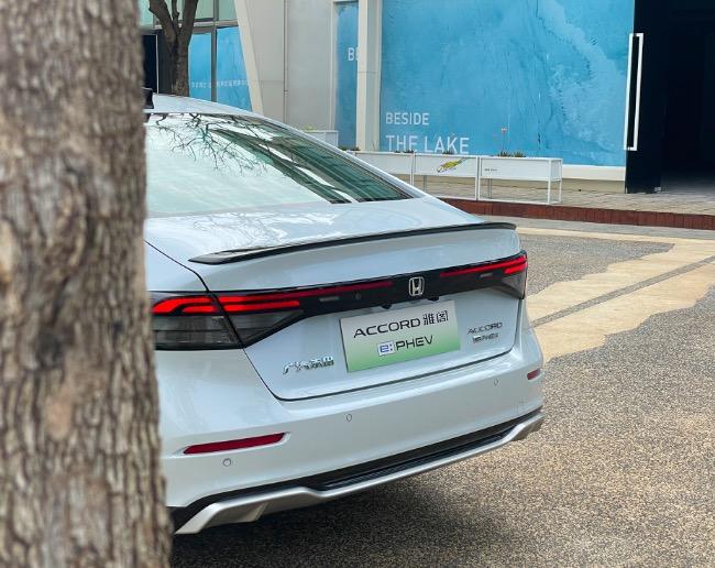 試駕|全新雅閣e:PHEV的變化與堅守