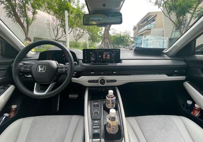 試駕|全新雅閣e:PHEV的變化與堅守