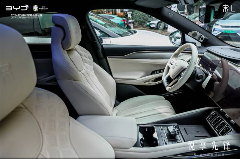 到底行不行?體驗(yàn)比亞迪宋L橫跨六城!