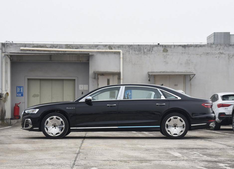 奧迪A8L Horch創始人版亮相:豪華旗艦再升級,售價破200萬