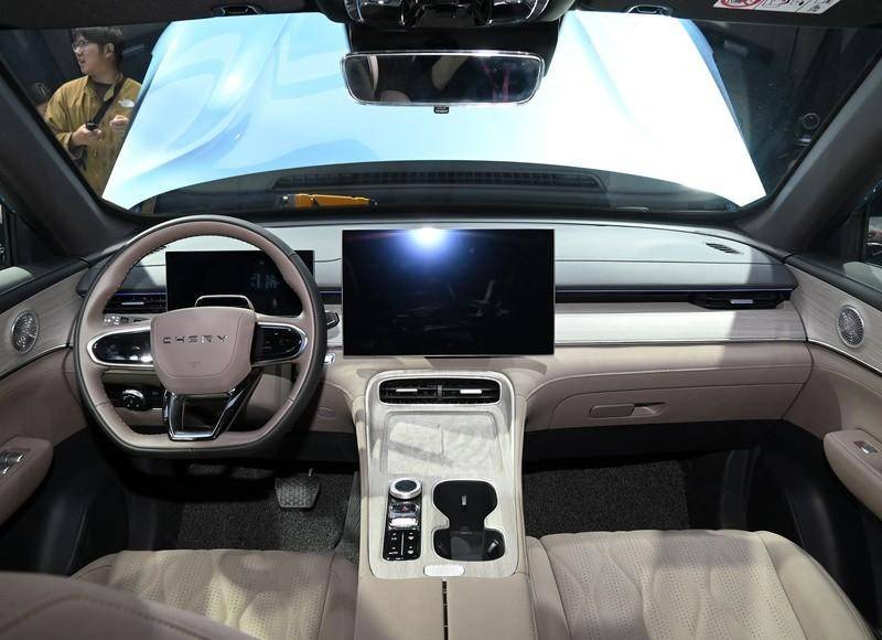 顏值爆表!全新一代瑞虎8亮相,搭2.0T動力,預定爆款?