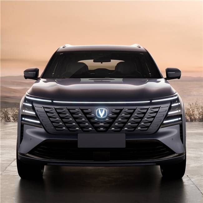 銷冠上新!全新一代長安CS75PLUS官圖發布!