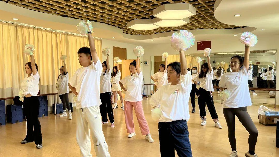 數字體育進校園,楊浦教師“跳”進云南中小學