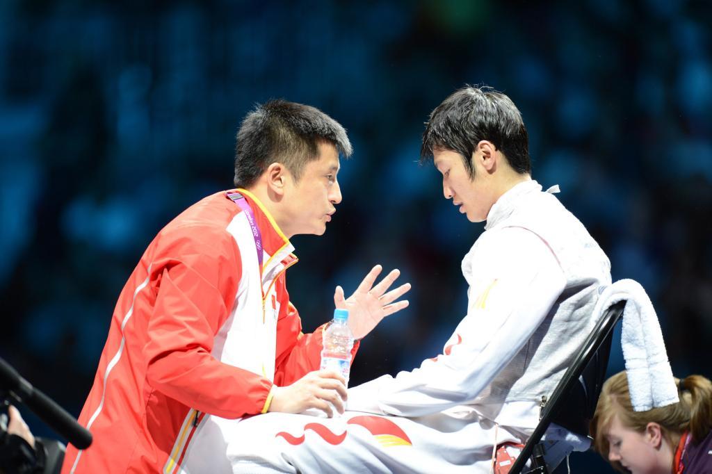 奧運·擊劍|法意爭霸,中國隊重回福地