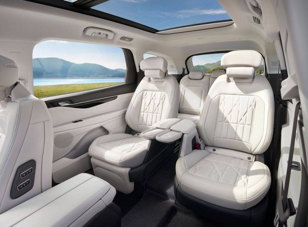 升級540°全景影像,起步價降3000元,2025款福特銳界L 22.68萬起