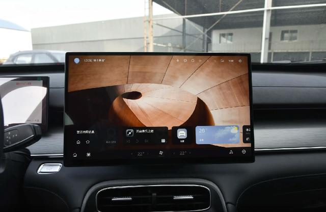 后排放倒能放床,大五座空間布局,瑞虎8 PLUS是不是同價位優選?-有駕 后排放倒能放床,大五座空間布局,瑞虎8 PLUS是不是同價位優選?-有駕