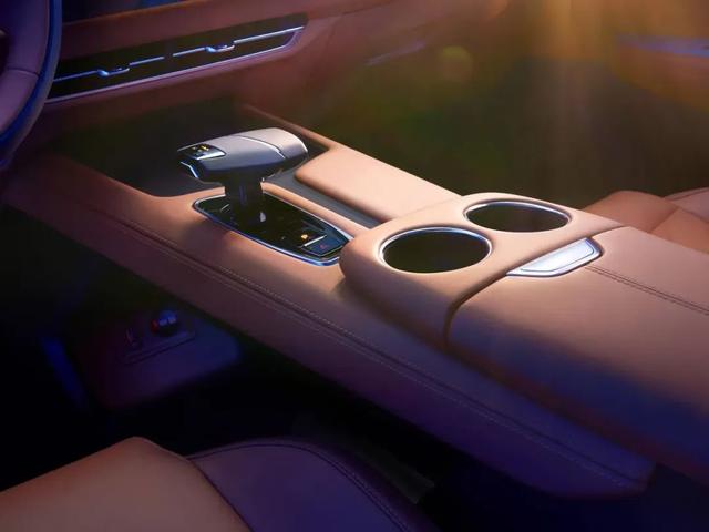 11.79萬續航破千，長安插混新車強勢來襲-有駕