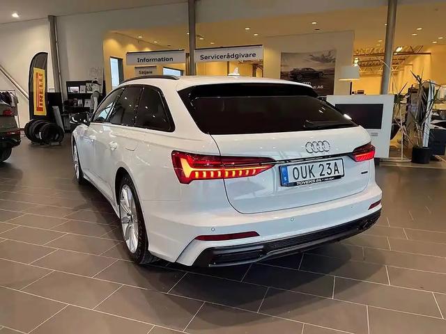 實拍奧迪A6旅行版，白色漆面更加時尚-有駕