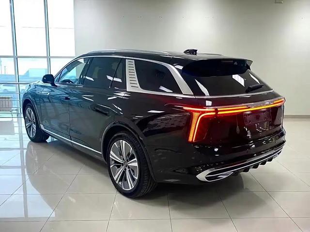 紅旗E-HS9霸氣登場,豪華大氣的設計,競爭凱雷德-有駕 紅旗E-HS9霸氣登場,豪華大氣的設計,競爭凱雷德-有駕