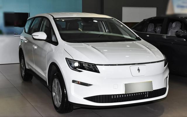 定位緊湊型MPV，13.78萬起售，睿藍8體驗如何？-有駕