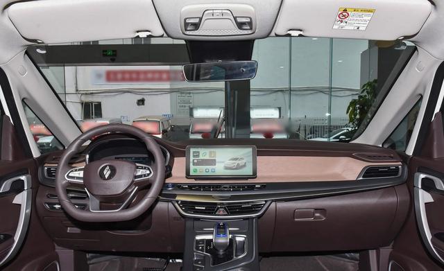 定位緊湊型MPV，13.78萬起售，睿藍8體驗如何？-有駕