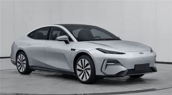 新款吉利銀河E8有望明年上市：比亞迪漢同級 定位中大型純電轎車