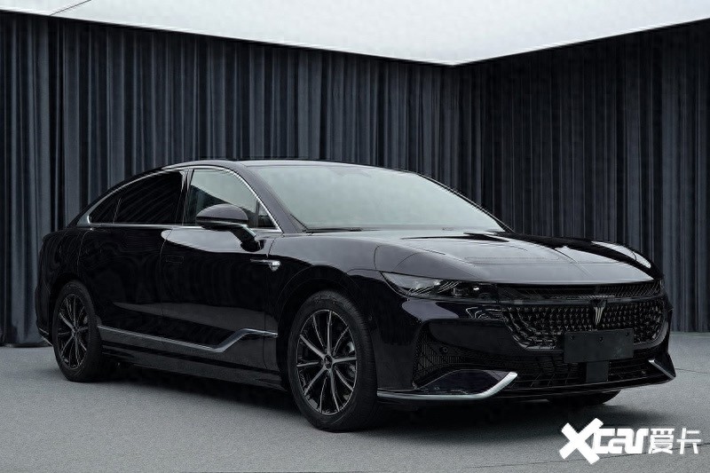 前臉大改!嵐圖新追光PHEV高清實(shí)拍!