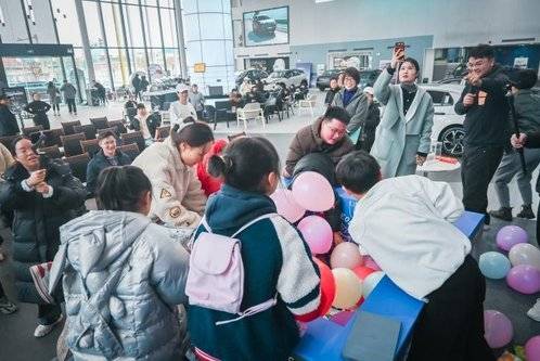 領克Z10新車主之夜,貴陽美林共繪歡樂與溫情畫卷!