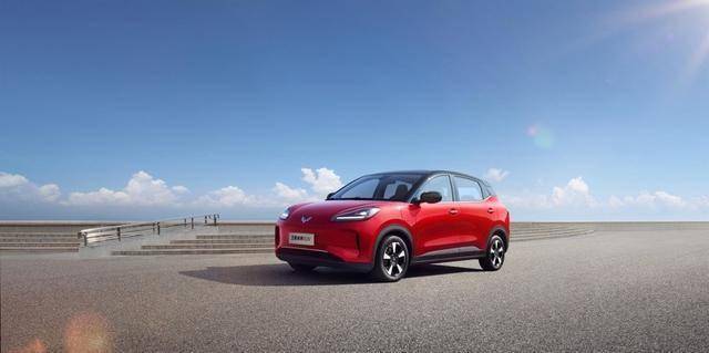 五菱繽果SUV續(xù)航破500僅售8萬,新能源代步車普惠時代來臨!