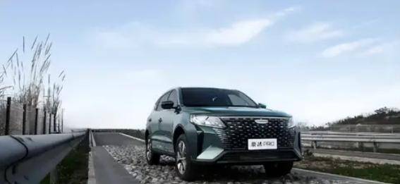 豪越PRO以神級配置,實力圈粉都市家庭