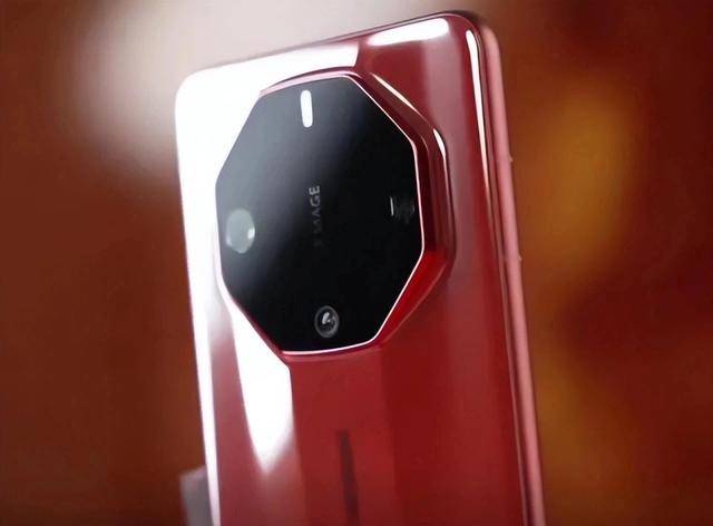 華為終于妥協(xié),16GB+1TB跌價(jià)4000元,華為Mate70Pro突然不香了