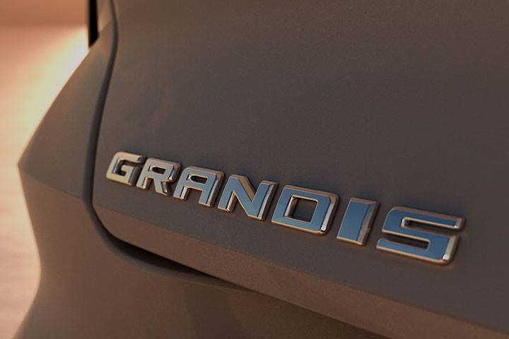 三菱還有全新車,還是新能源,一下成為全球矚目