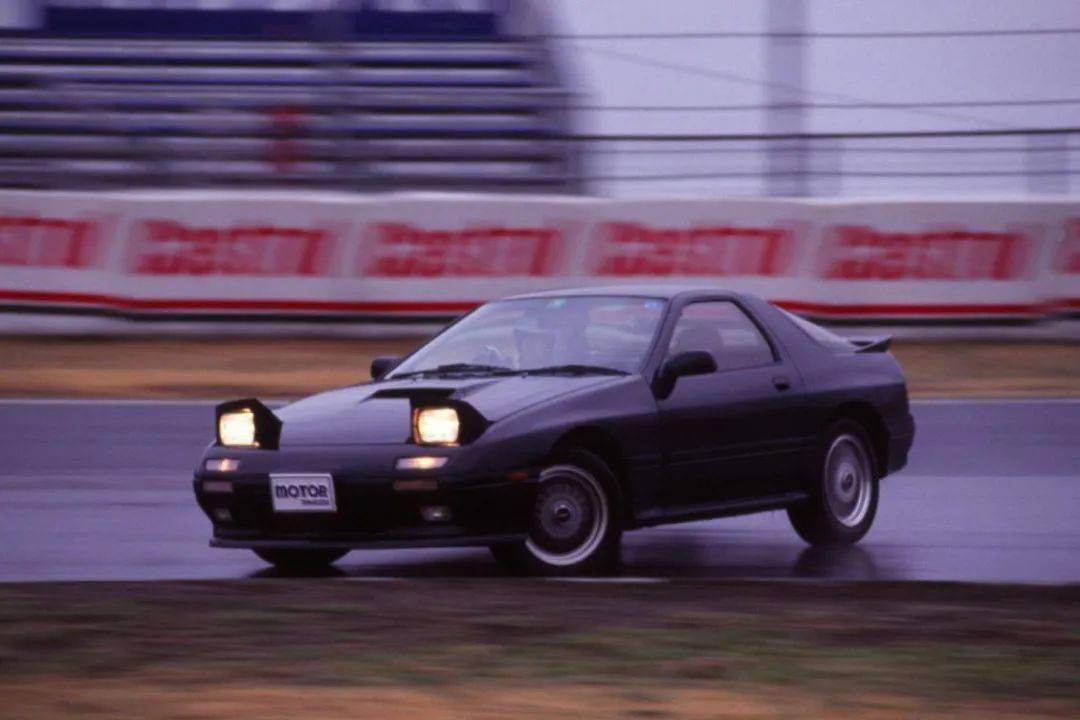 終于有廠家做出合金全開的FC了