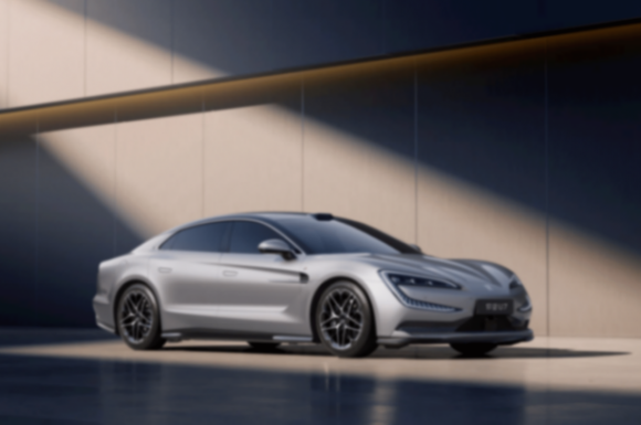 上半年熱門車型復(fù)盤,有的一鳴驚人,有的讓人惋惜