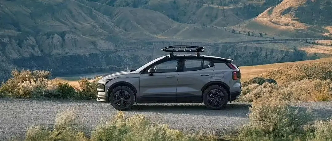 沃爾沃EX30 Cross Country純電跨界車上市,煥新專享參考價17.98萬/23.38萬元