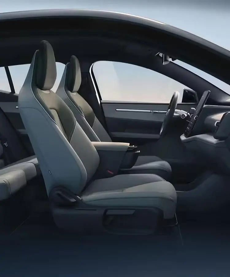 沃爾沃EX30 Cross Country純電跨界車上市,煥新專享參考價17.98萬/23.38萬元