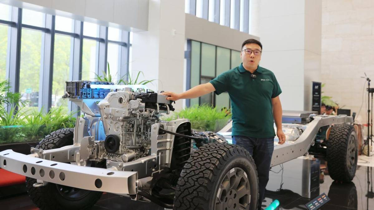 鄭州日產(chǎn)發(fā)布“ZNA LAB”越野技術(shù)品牌,硬派越野能被重新定義嗎?