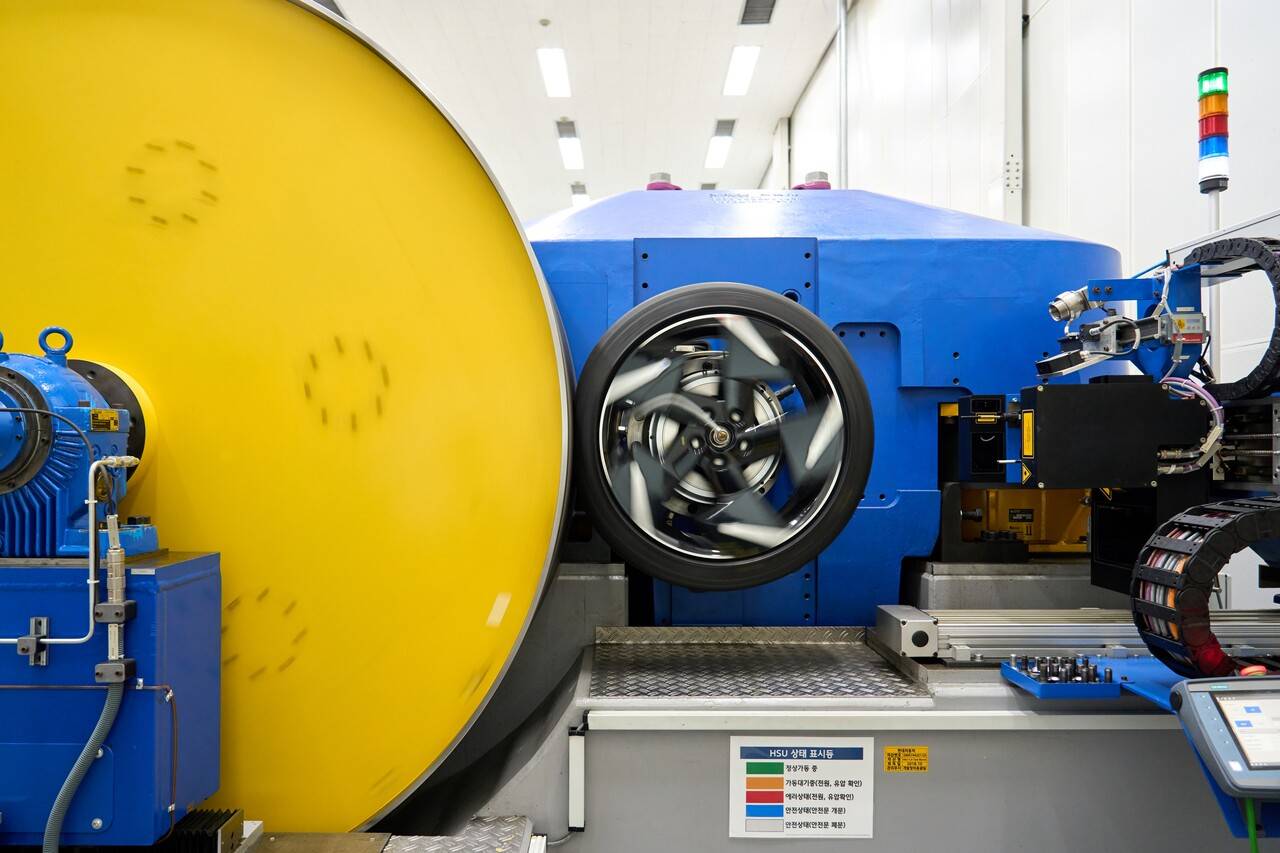 抵御零下40度暴雪!看現(xiàn)代電車是如何開發(fā)的!