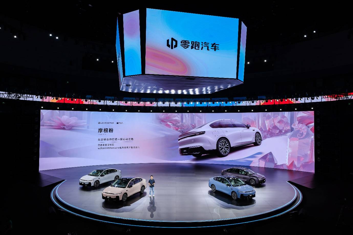 25歲想買臺“不將就”的車?零跑B01這波操作把年輕人心思摸透了