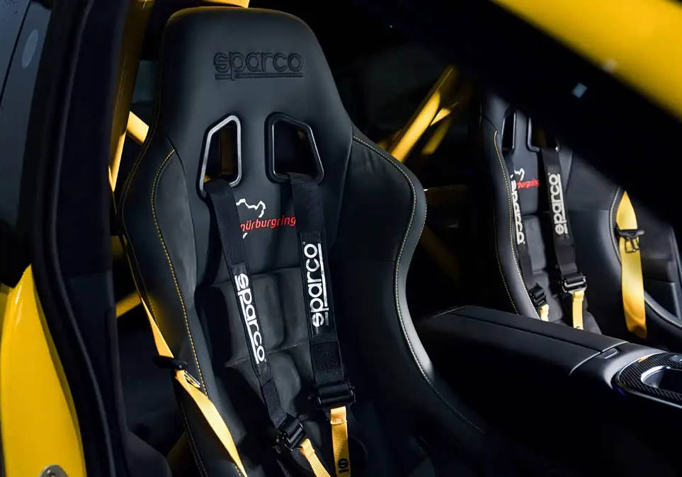 紐北圈速7分04秒957 小米汽車(chē)發(fā)布SU7 Ultra紐北限量版實(shí)車(chē)圖