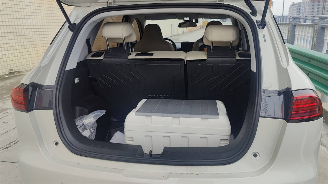 獨立試駕五菱繽果PLUS:3萬多的工具車,但不是廉價“老頭樂”