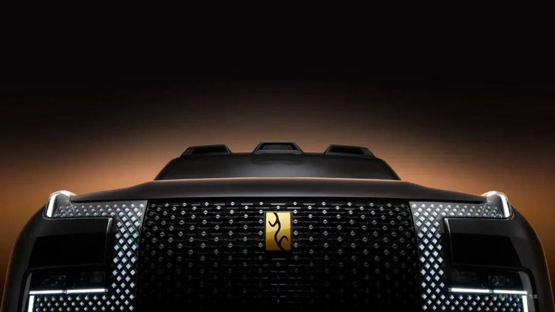 真中式奢侈品級(jí)豪車首秀 仰望U8L鼎世版預(yù)售130萬元