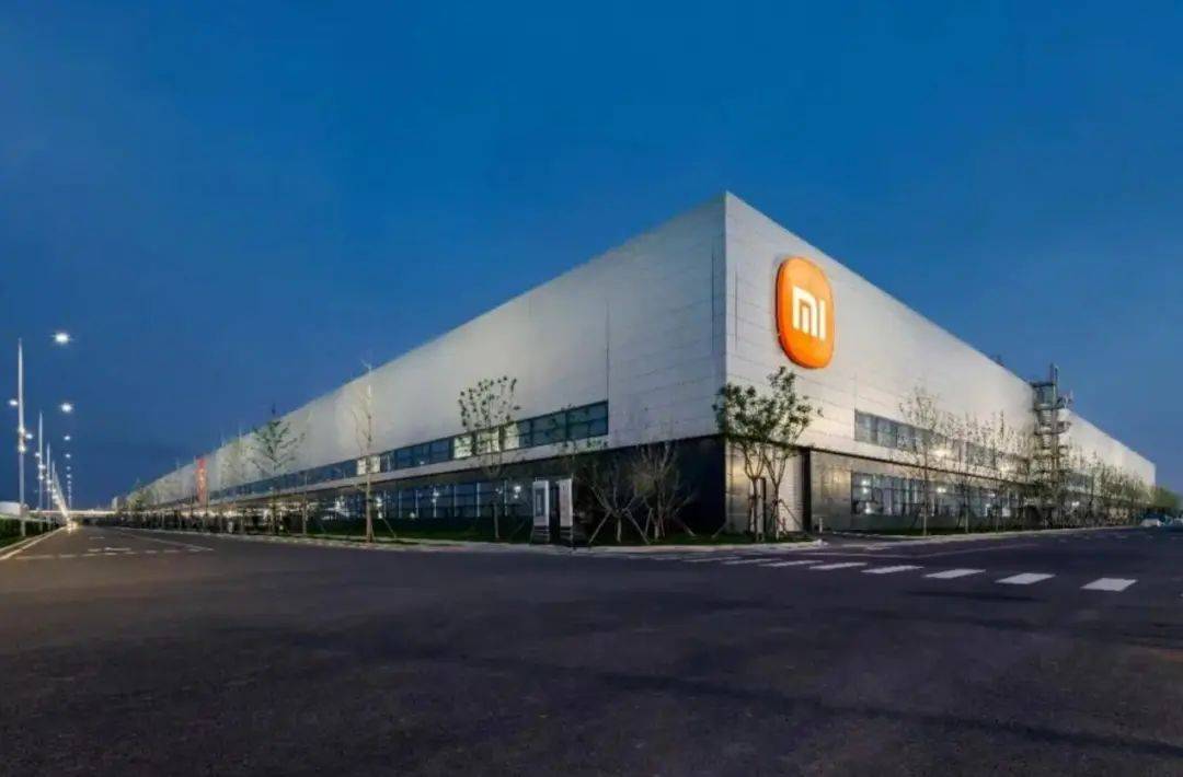 “蔚小理守恒定律”生效?理想銷量猛降,蔚來猛增