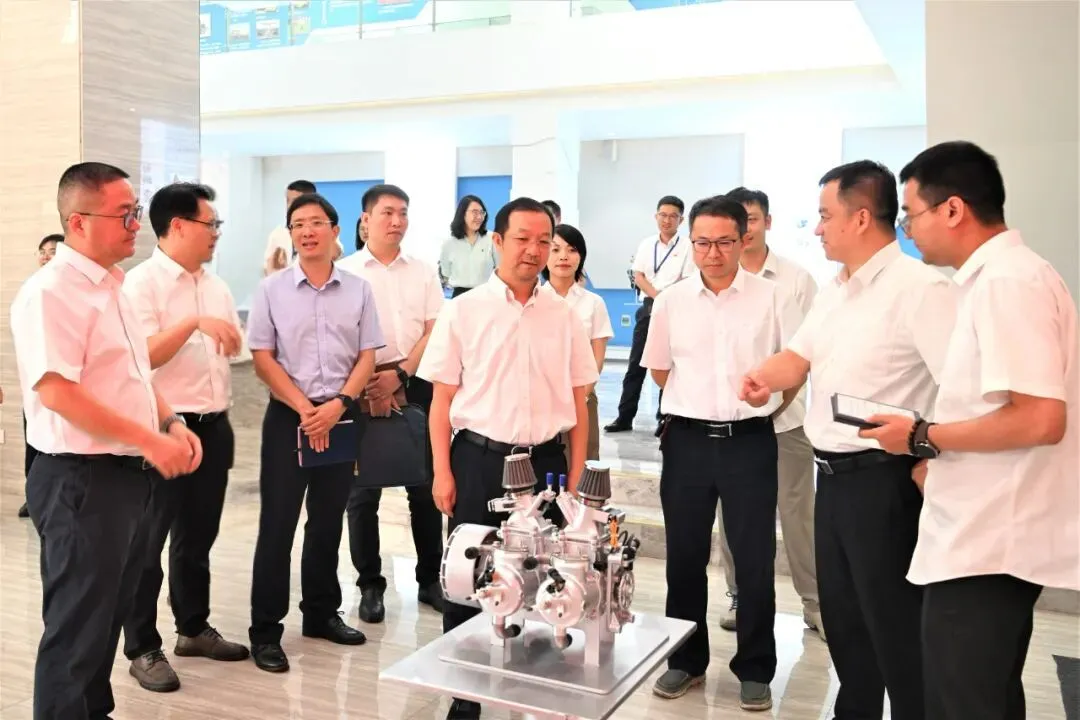 “神車”要上天?五菱柳機低空經濟事業部成立,無人機發動機亮相 圖片