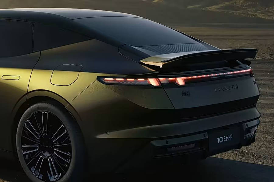 限時(shí)優(yōu)惠價(jià)16.38-20.18萬元 領(lǐng)克10 EM-P正式上市