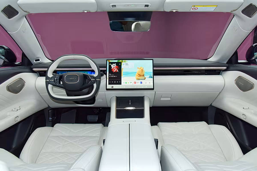 限時(shí)優(yōu)惠價(jià)16.38-20.18萬元 領(lǐng)克10 EM-P正式上市