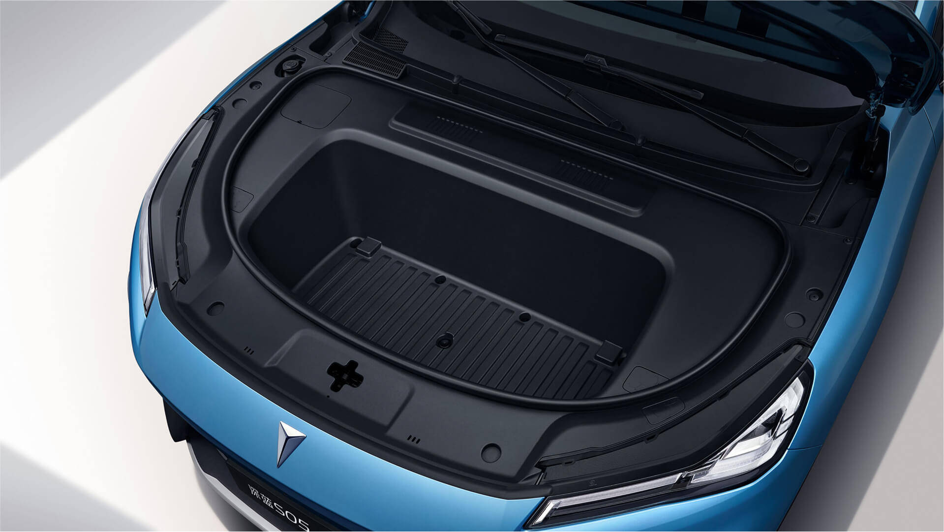 2025慕尼黑車展:售價3.899-4.499萬歐元 長安深藍S05歐洲上市