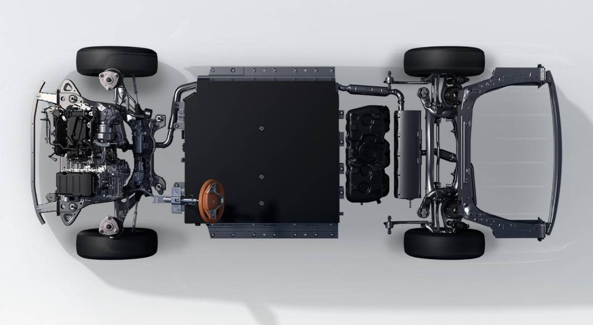 比亞迪全新中大型SUV只賣18萬!“船夫哥”狠起來連自己都不放過?