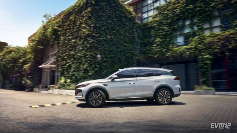 比亞迪唐DM-i智駕版175KM長續(xù)航版上市,開啟家庭出行新篇章