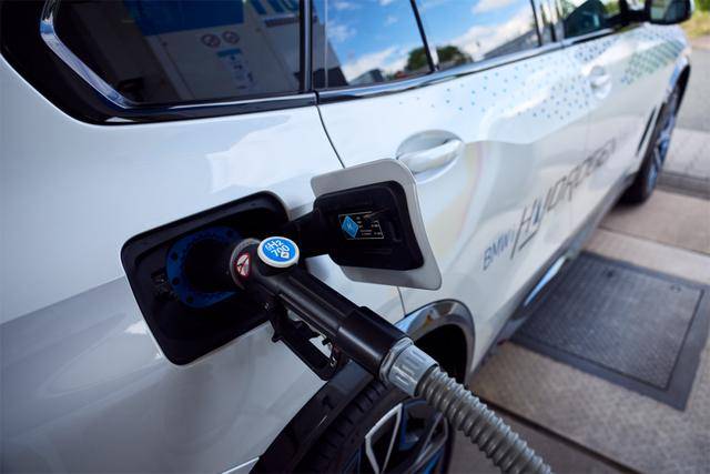 無人在意的角落,還有誰“偷偷”造氫燃料乘用車?