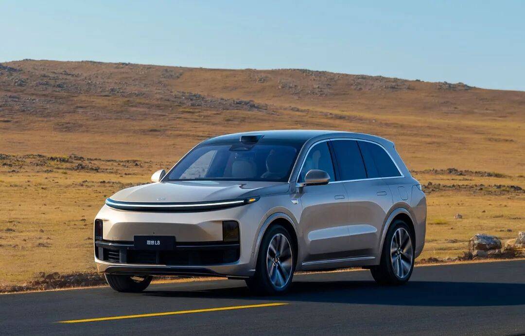 全新問界M7“爆單”!理想i6上市在即,又是一場硬仗?