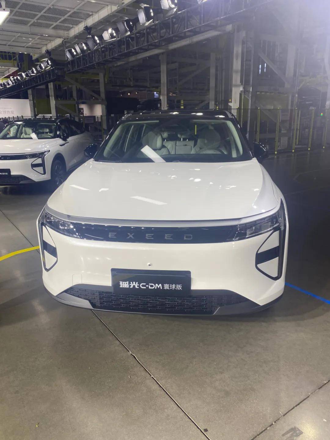 國外賣50萬的星途瑤光C-DM寰球版,實為高質中型電混SUV