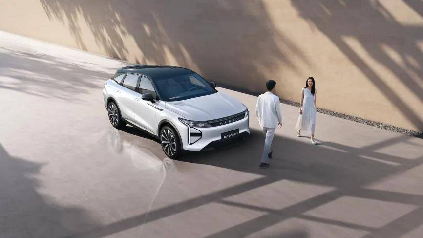 國外賣50萬的星途瑤光C-DM寰球版,實為高質中型電混SUV