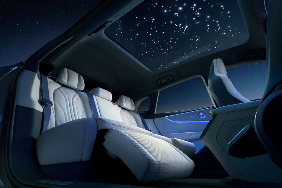 煥新極氪001上市,獵裝王者全面升級,最低25.98萬即可入手