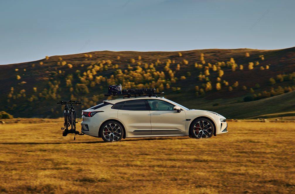 煥新極氪001上市,獵裝王者全面升級,最低25.98萬即可入手