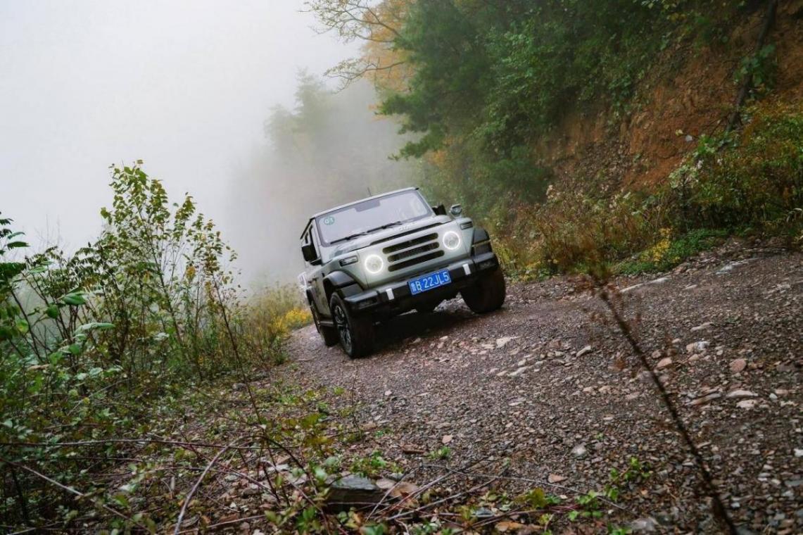 不是復(fù)古 而是回到越野本能212 T01柴油版試駕