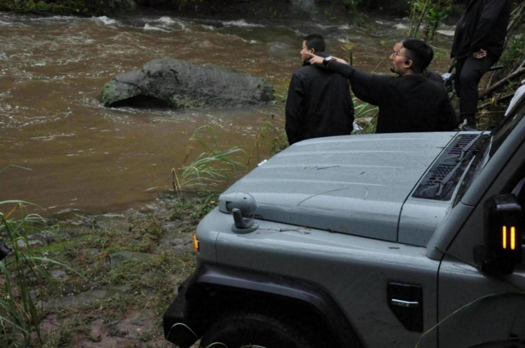 不是復(fù)古 而是回到越野本能212 T01柴油版試駕