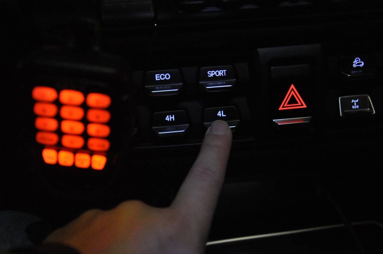 不是復(fù)古 而是回到越野本能212 T01柴油版試駕