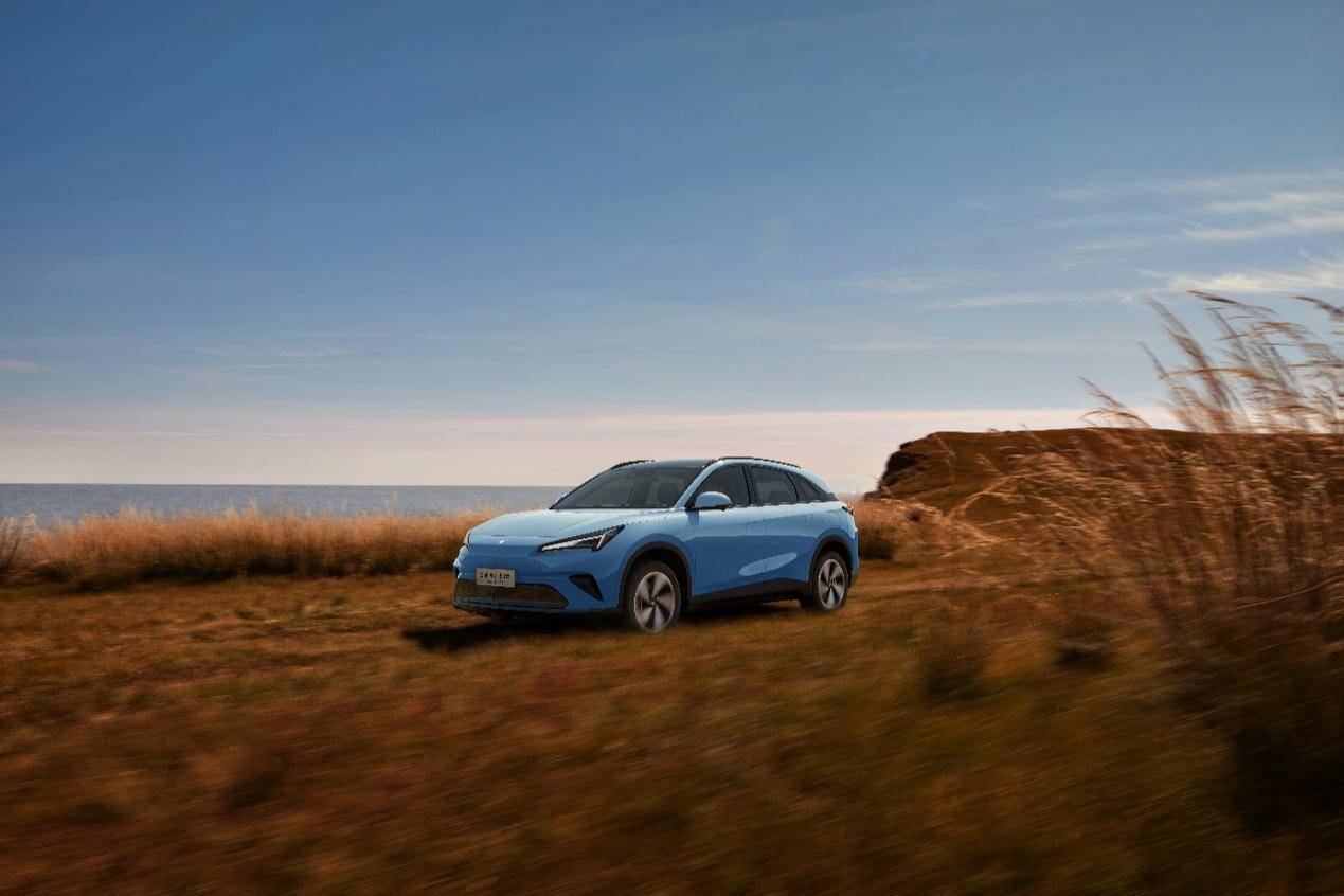 極狐阿爾法T5智駕平權(quán)終落地,15 萬(wàn)內(nèi)唯一城市 NOA SUV 登場(chǎng)